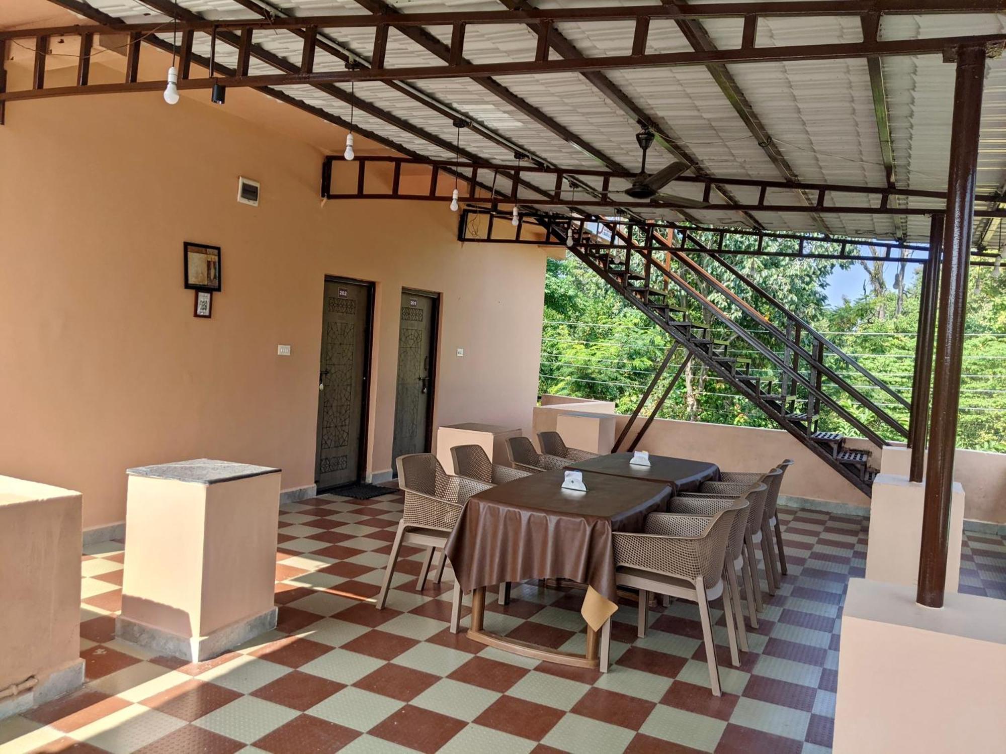 Erisha Tadoba Hotel Mohurli Екстериор снимка